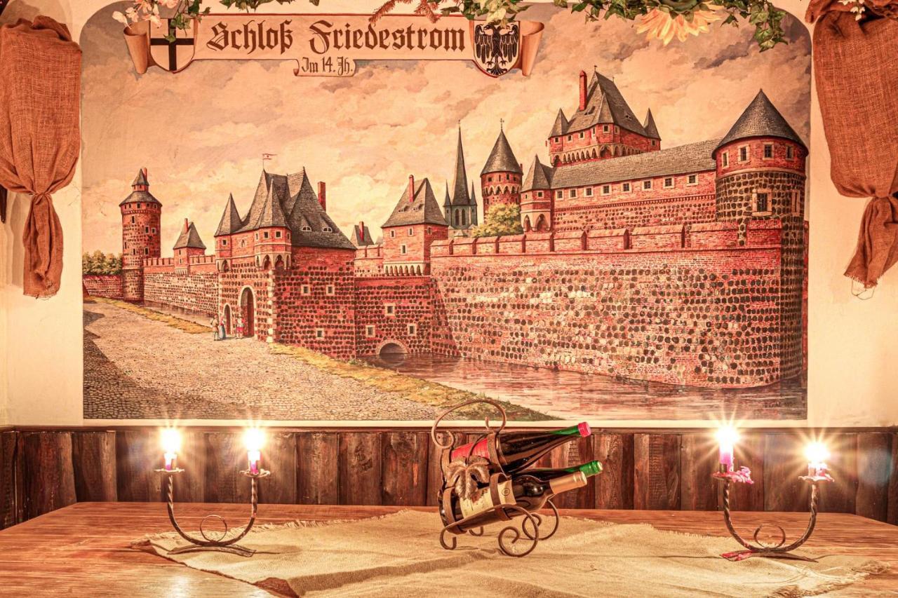 Schloß Destille Dormagen Exterior foto